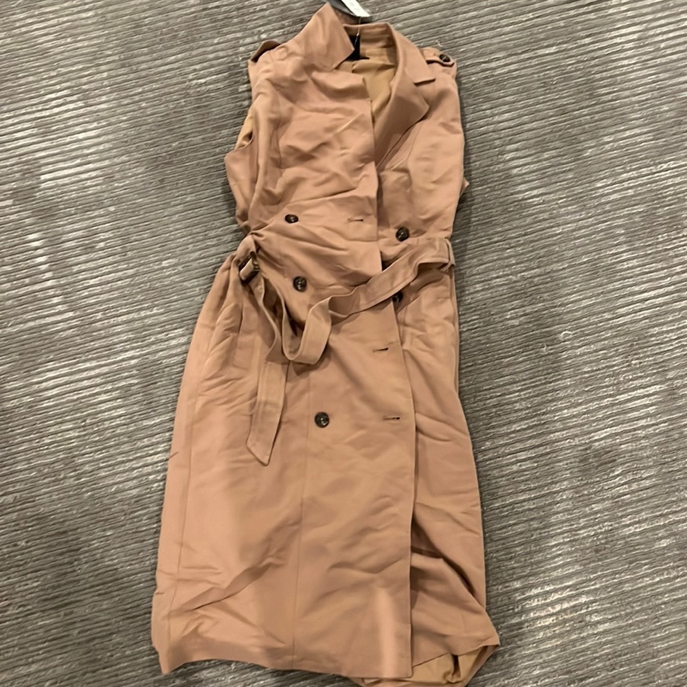 white house black market sleeveless jacket